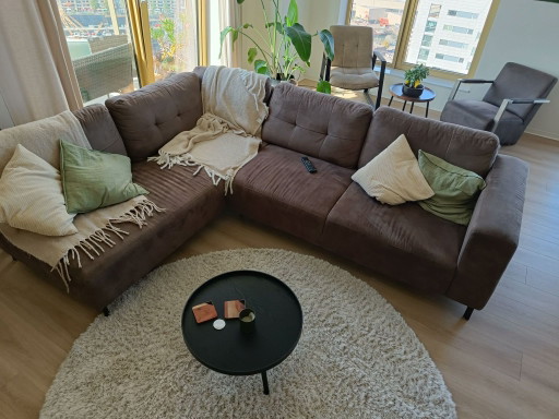 Canapé beige en microfibre