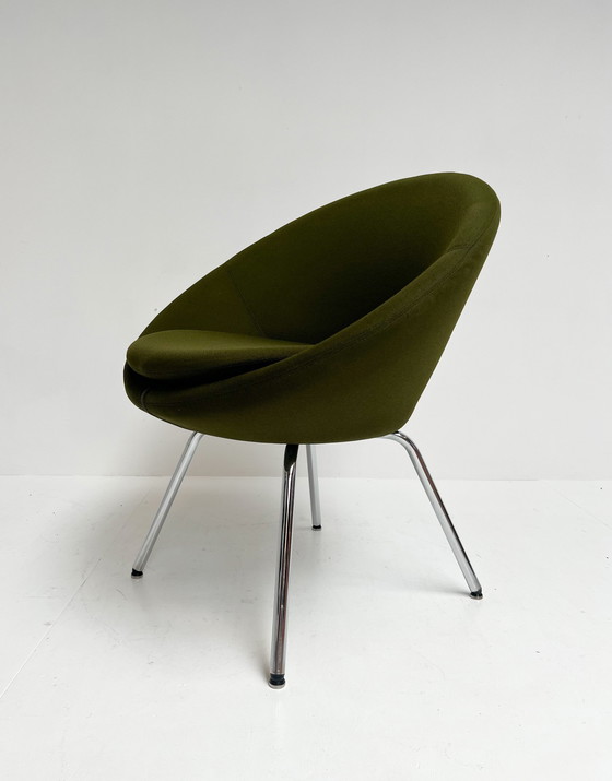 Image 1 of Conic chair by Allermuir, 2012