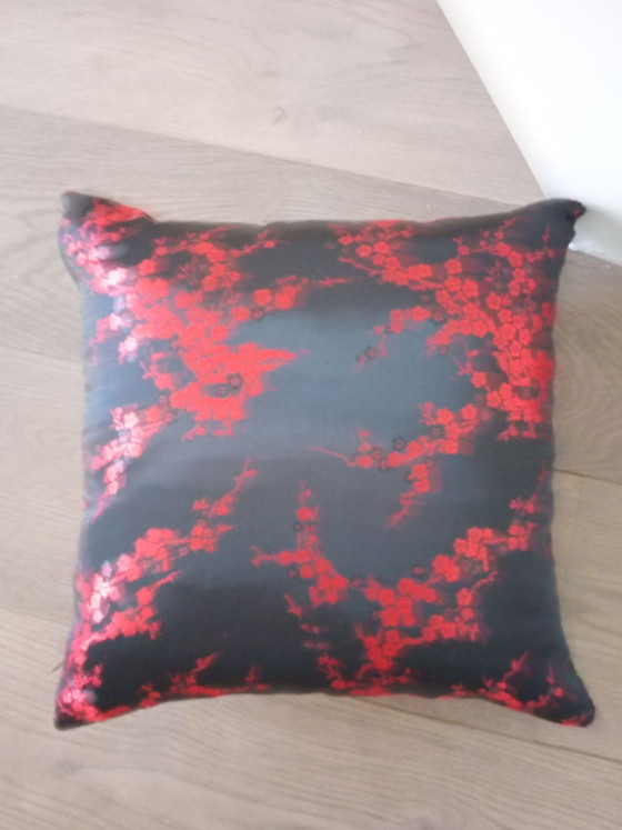 Pillow: Japanese blossom – Textile (photo 4 of 5)