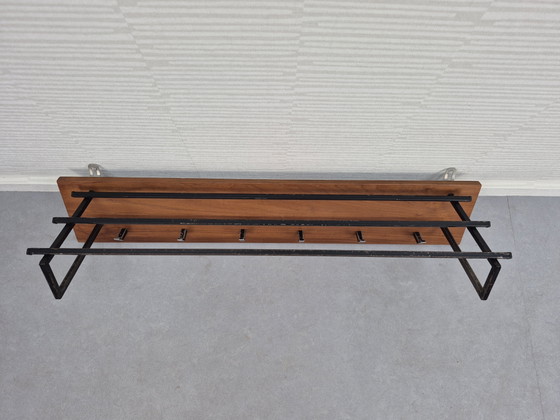 Appendiabiti da parete vintage. In teak con dettagli in metallo, anni '60. – Wood (photo 5 of 11)
