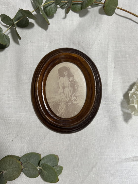 Image 1 of Vintage portretmedaillon van een vrouw