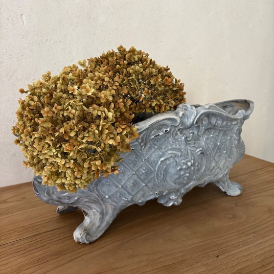 Image 1 of Jardinière ancienne en fonte émaillée