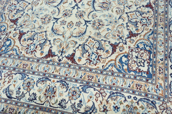 Image 1 of Handgeknoopt Nain 9La met zijde - Oosters tapijt 315 x 208 cm - Fijn & Elegant