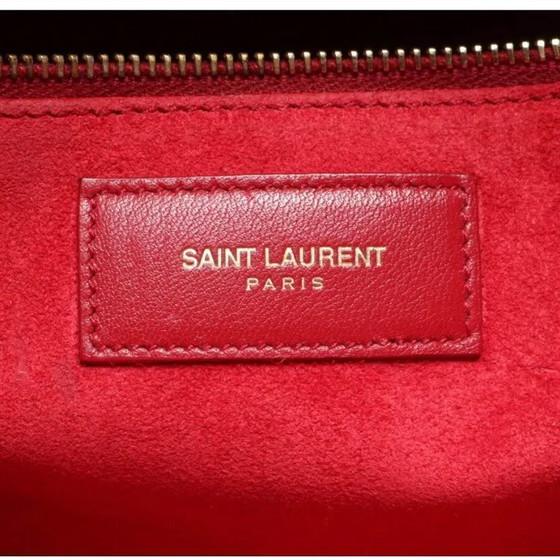 Image 1 of Designer Business Bag |   SAINT LAURENT |  Carryall Rouge Orient | red