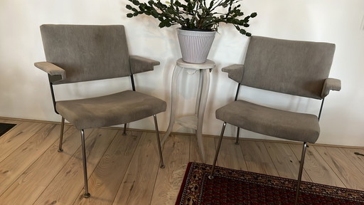 2 Gispen Cordemeyer Armchairs.