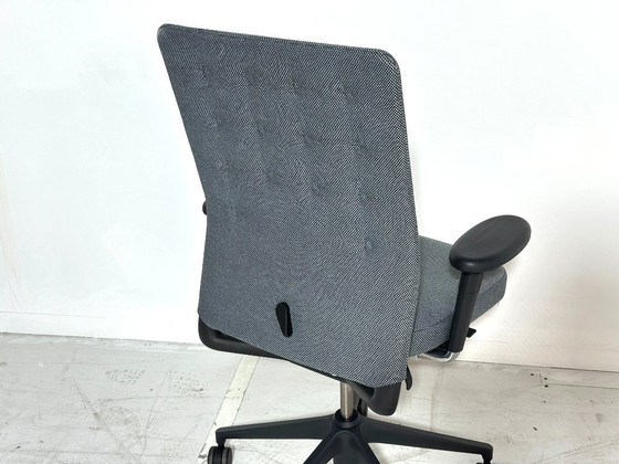 Vitra ID Trim Office Chair - Antonio Citterio - Ergonomic - New condition – Metal, Plastic (photo 5 of 9)