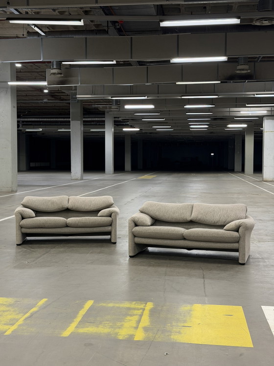 Cassina Maralunga Set – Sofas, Textile (photo 2 of 14)