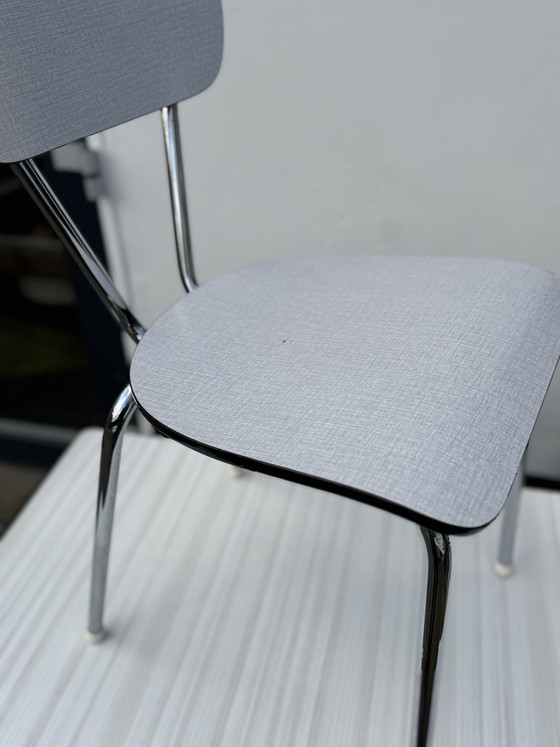 Vintage Laminate Dining Table and Chairs – lamine (photo 3 of 15)