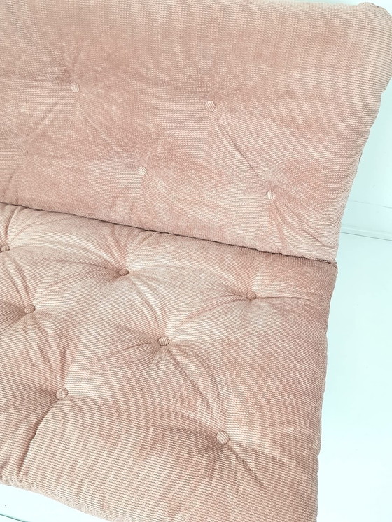 Image 1 of Vintage roze Artifort Kho Liang Le tweezits bankje | bank