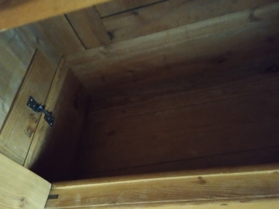 Image 1 of Großer Schrank