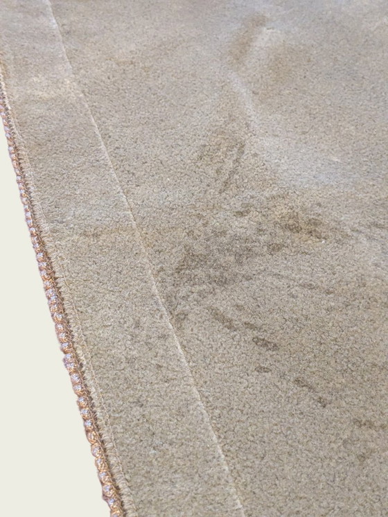 Image 1 of Vintage bruine tafelloper met gouden rand – 95 × 40 cm – Goede staat