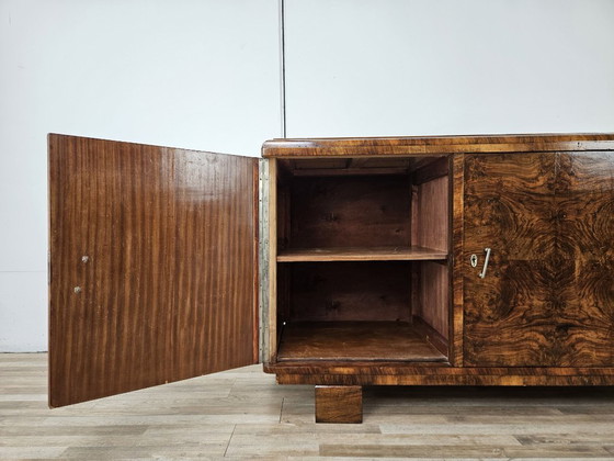 Buffet bas Art Déco en noyer à trois portes, années 1940 – Bois, Klassiek (photo 15 of 27)