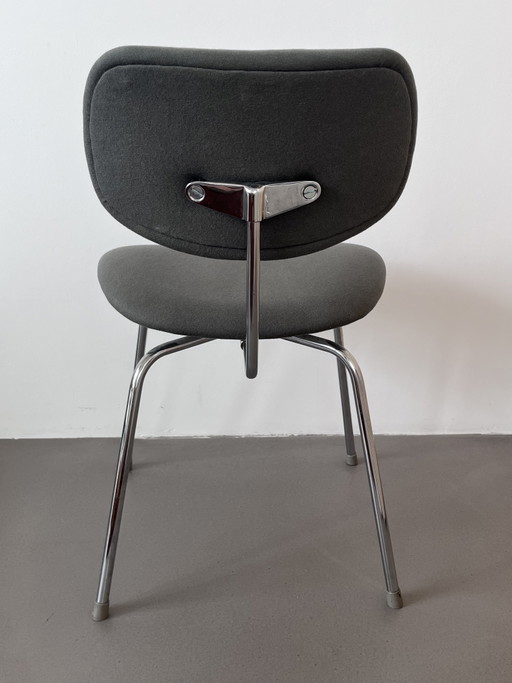 Chaise SE68 originale d'Egon Eiermann par Wilde + Spieth - Style moderne du milieu du siècle – eetkamerstoelen (photo 2 of 7)