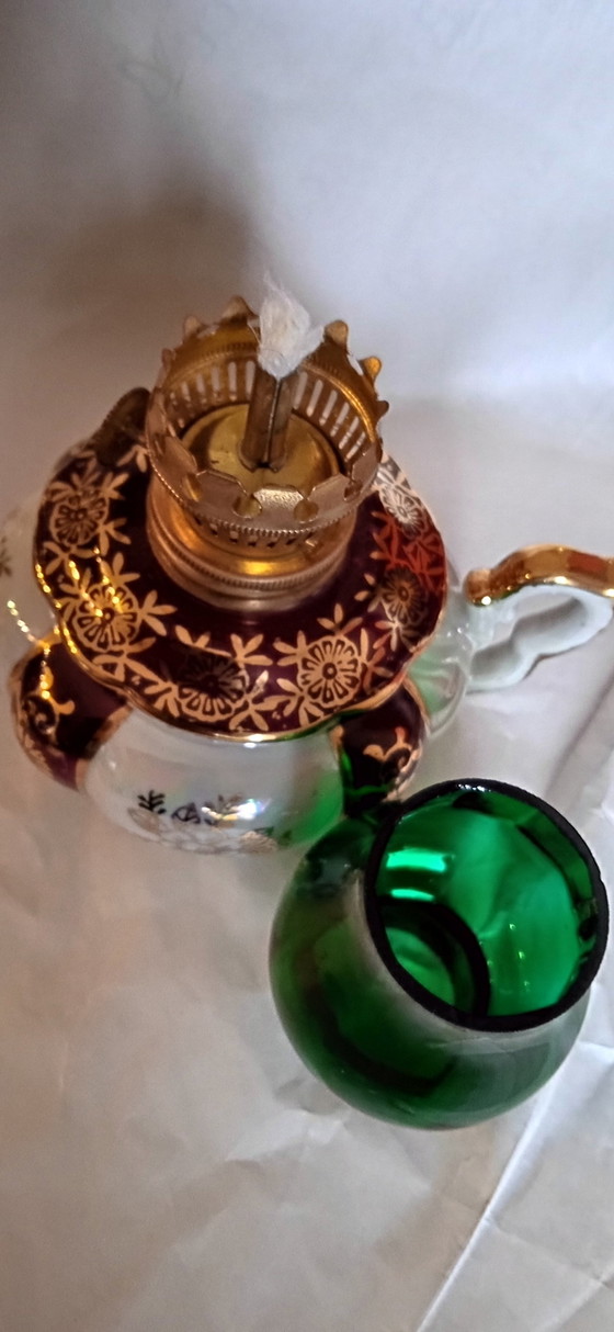 Image 1 of Antica lampada a olio in miniatura in porcellana della manifattura Oscar Schlegelmilch