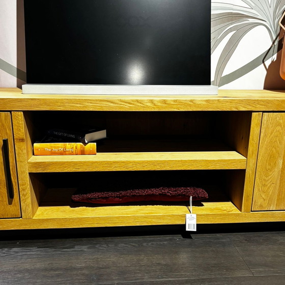 Image 1 of Henders & Hazel Pavie Lowboard dressoir