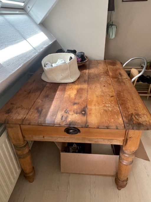 Pine (kitchen) table with drawer