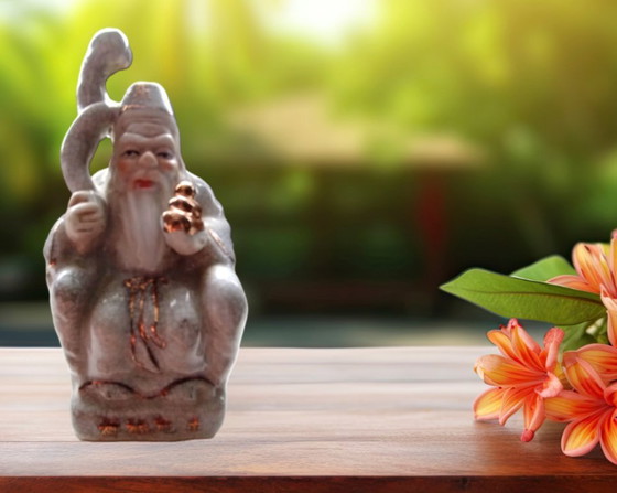 Image 1 of Chinoiserie-Crackle-Glaze-Shouxing aus der Mitte des 20. Jahrhunderts – Gott der Langlebigkeit (11 cm)