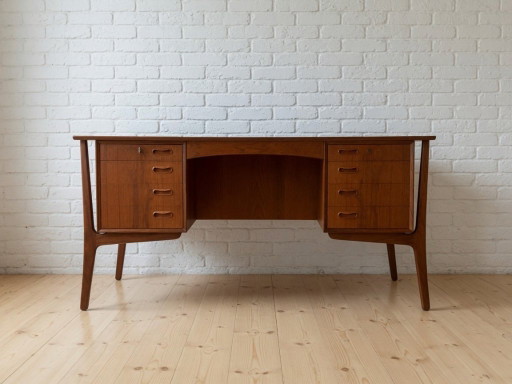 Svend Aage Madsen Teakhouten directiebureau, jaren 60. – Wood