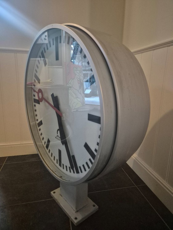 Image 1 of station clock Mobatime