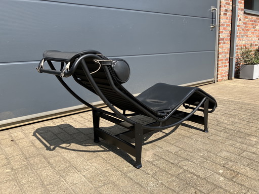 Original Cassina Le Corbusier LC4 noir sur noir, en excellent état !