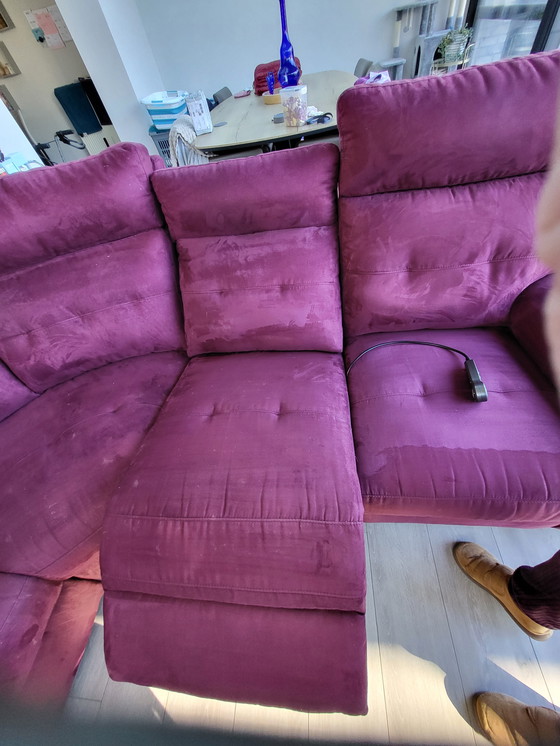 Image 1 of Luxe Elektrisch Relaxsalon (3 Motoren) – Aubergine Fluweel – 10 mnd oud