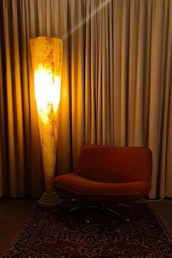 Image 1 of Stehlampe – Carreno Angel
Für das Kunststudio La Rocha