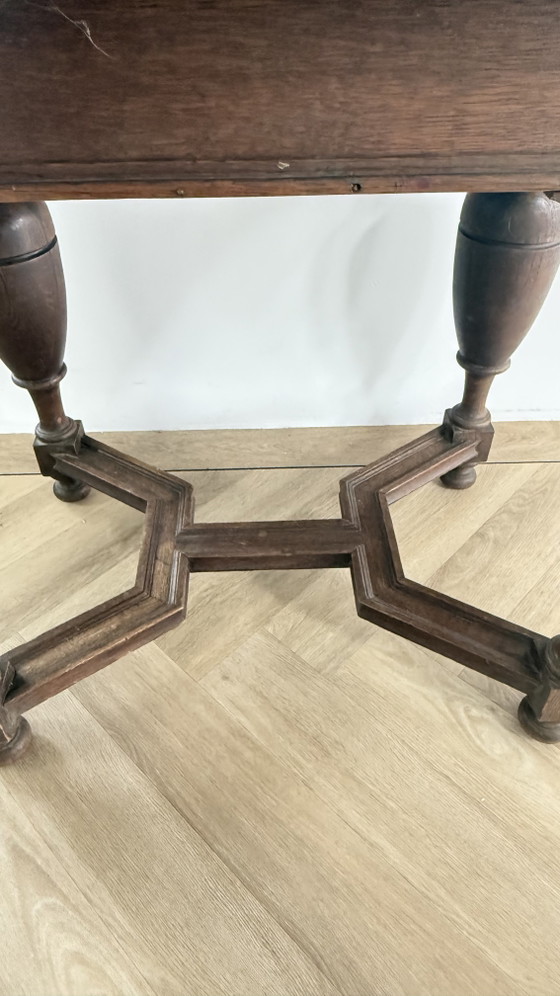Antiker Beistelltisch – Beistelltische, Wood (photo 5 of 5)