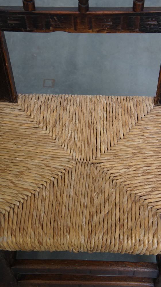 Image 1 of 4 x Antiker spanischer Bauernstuhl mit Korbsitz