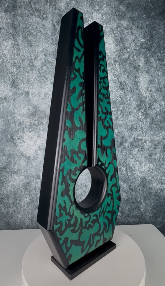 Image 1 of Skulptur Flora elegant beautiful von Rotan Hunt Wood