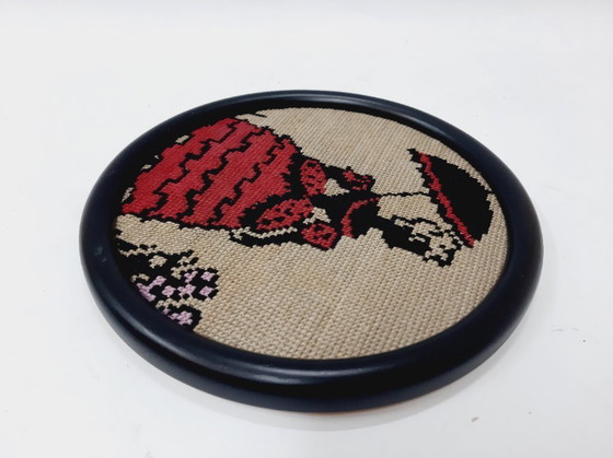 Image 1 of Bordado enmarcado con aguja, Dama con paraguas