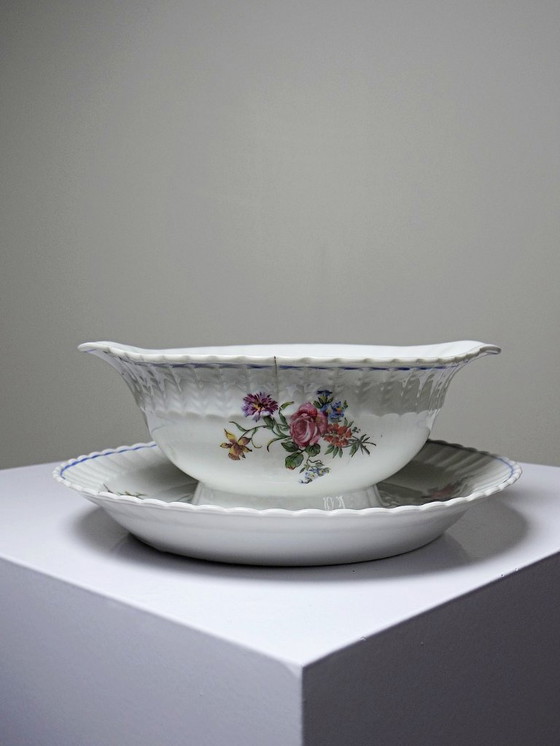 Image 1 of Salsera de porcelana de Limoges de Bernardaud con decoración floral, años 20-50