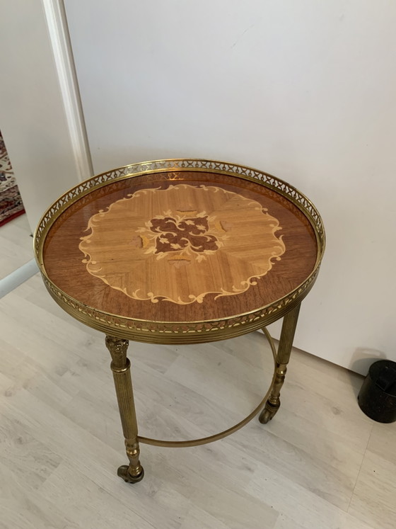Hollywood Regency inlaid brass side table on casters, 1960s/70s – Bar carts, Metal (photo 3 of 11)