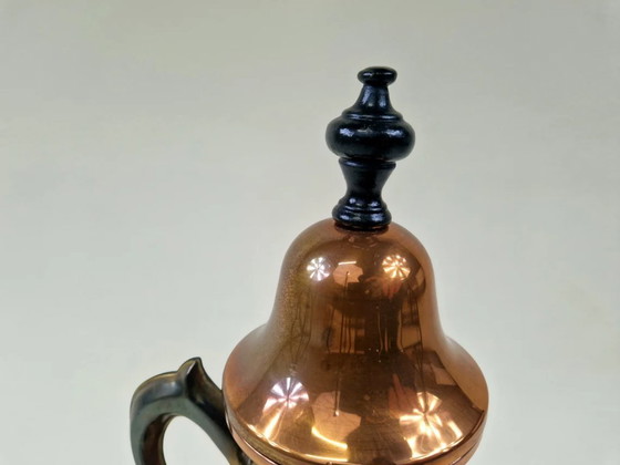 Image 1 of Antieke 19e-eeuwse Nederlandse koperen/messing koffiepot