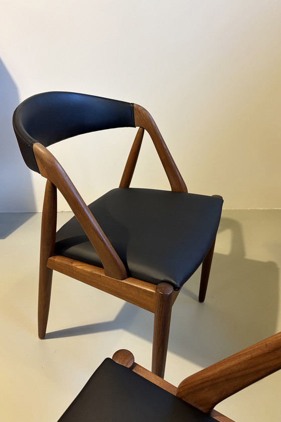 Image 1 of Sillas de comedor Kai Kristiansen modelo 31. Madera de teca