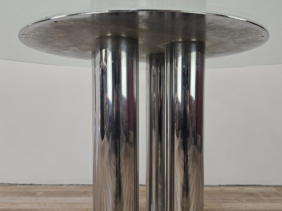 Image 1 of Table en métal vintage avec plateau en verre rond