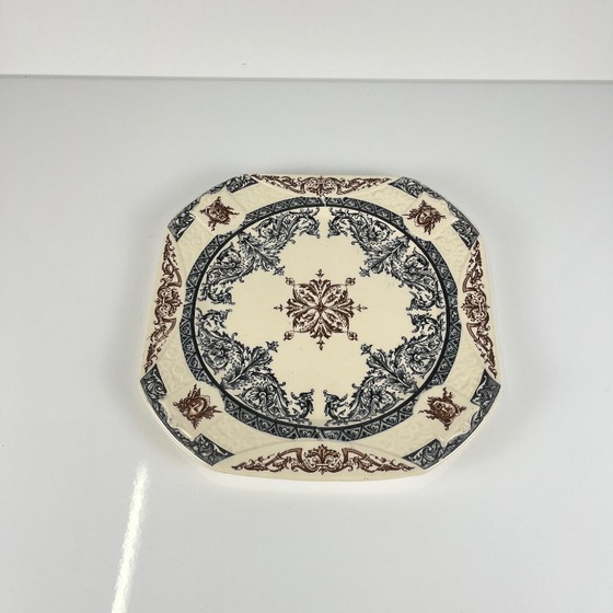 Image 1 of Assiette carré / plat Longchamp modele "Diane" ,faïence polychrome, fin XIXe s.