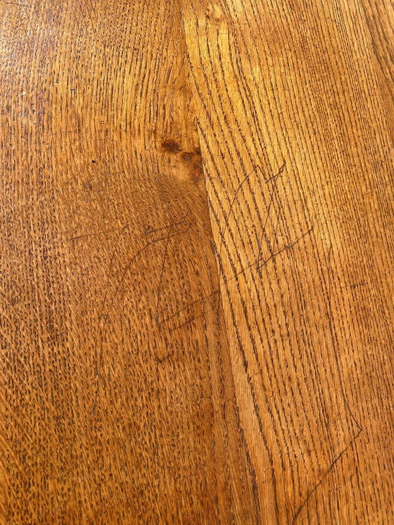 Image 1 of Schreibtisch mit 2 Schubladen im Stil Louis XIII aus Eiche mit gedrehten Beinen 130x65cm