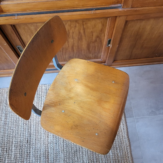 Image 1 of Table et chaise d'architecte Friso Kramer