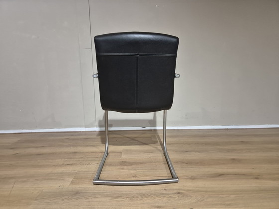 Image 1 of 4 sillas de comedor Henders and Hazel - Negras - Cuero - Diseño