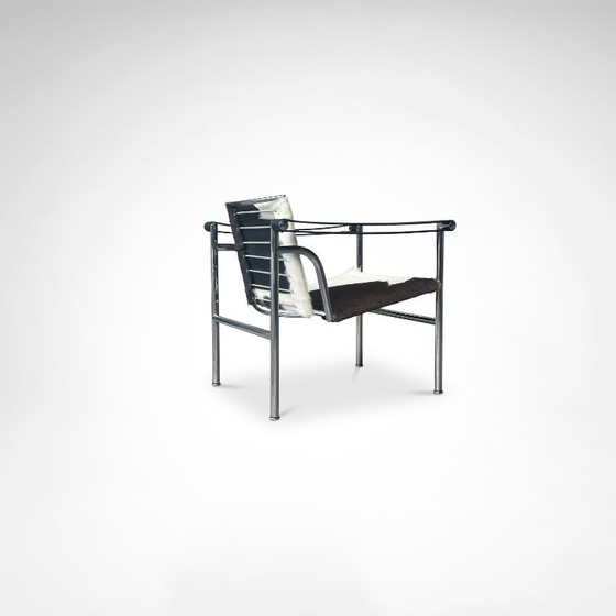 Poltrona LC1 in pelle di cavallino di Le Corbusier et al. per Cassina, anni '80. – Poltrone, Leather, Metal (photo 8 of 10)