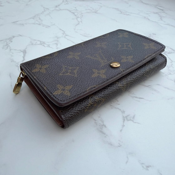 Portefeuille Louis Vuitton Monogram bi-fold – Portefeuilles & petite maroquinerie (photo 6 of 17)