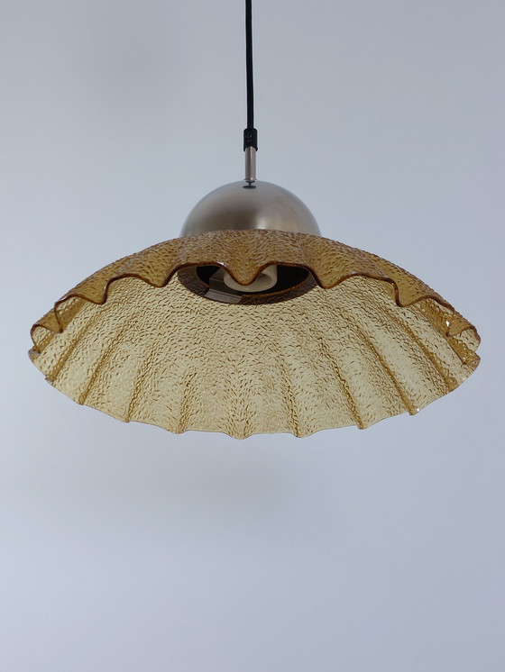 Image 1 of Lampada a sospensione vintage in vetro pressato, anni '80, in metallo