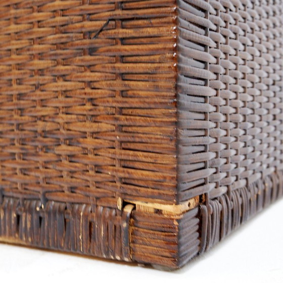 Image 1 of Commode vintage en rotin tressé, style côtier