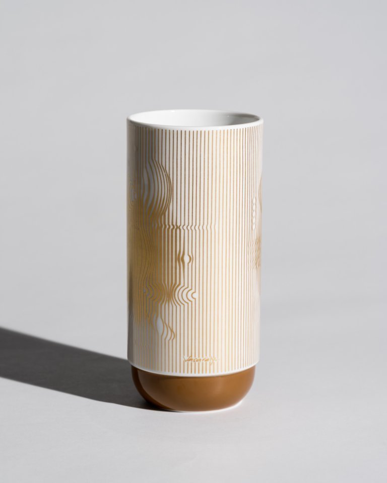 ドロシーハフナー rosenthal ポストモダン vintage vase Rosenthal “Manipur” Gold Vase Victor | Vases second-hand | Whoppah