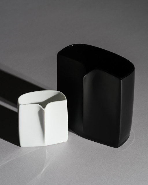 Jarrón dúo "Búho" de Rosenthal Studio-Line, color Lobo, Karnagel, porcelana blanca y negra