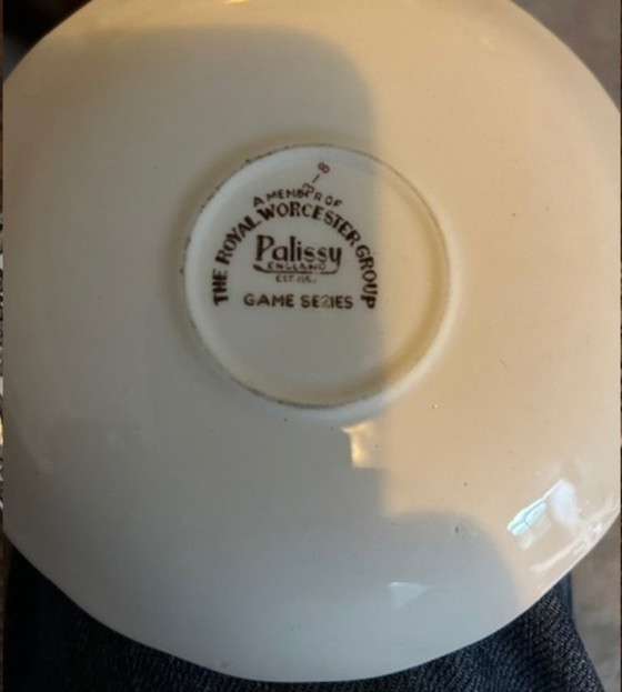 Image 1 of 2 tazze e piattini della serie Royal Worcester Palissy Game