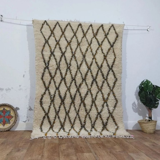Image 1 of Beni Ouarain Teppich mit Berber-Rautenmuster / Beni Ouarain Teppich – Traditionelles Berber-Rautenmuster (192×140 cm)