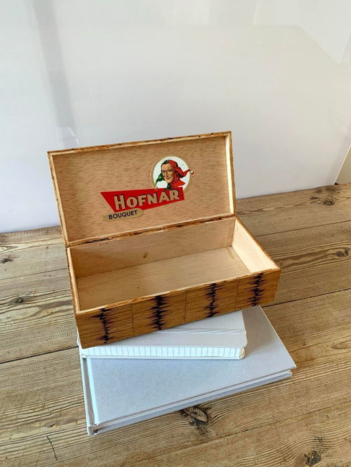 Cigar box lined with matches – Folk Art, 1950s