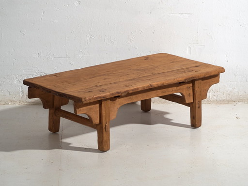 Tavolino basso antico in legno di pino – Cina, c. 1930