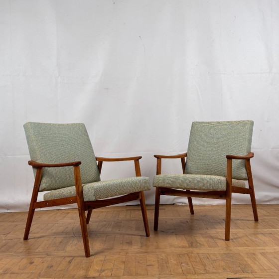 Image 1 of Paar volledig gerenoveerde Tsjechoslowaakse Interier eiken fauteuils, jaren 1960 - Mid Century Modern